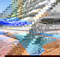 Carlton Apartments - Internet Find