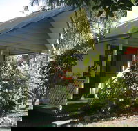 Palm View Holiday Apartments - Internet Find