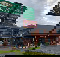 Sheffield Motor Inn - Internet Find