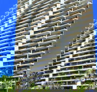Surfers Century Oceanside Apartments - Internet Find
