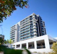Oaks Gladstone Grand Hotel - Internet Find