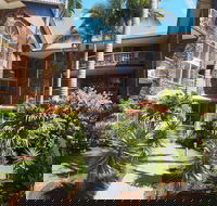 Oceanside Cove Holiday Apartments - Internet Find