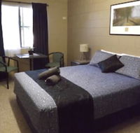 Sunbird Motel - Internet Find