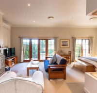 Strathearn Park Lodge - Internet Find
