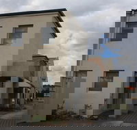Grand Manor Motor Inn - Queanbeyan - Internet Find