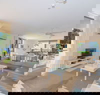 Munna Beach Apartments - Internet Find