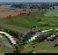 Jacaranda Motor Lodge - Internet Find