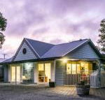 One Tree Bed  Breakfast - Internet Find