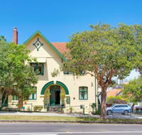 Neutral Bay Lodge - Internet Find