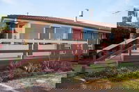 Yarra Glen Racecourse Apartments