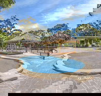 Seven Mile Beach Holiday Park - Internet Find
