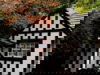 Tudor Cottages Mt Dandenong