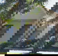 Noah's Mid City Motor Inn - Internet Find