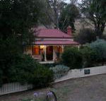Sinnamons Cottage - Internet Find