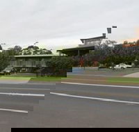 Forbes Victoria Inn - Internet Find