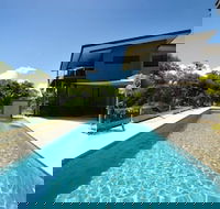 Pinnacle Apartments Hamilton Island - Internet Find