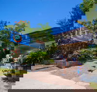 Airlie Beach YHA - Hostel - Internet Find