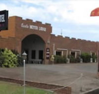 Castle Motor Lodge - Internet Find