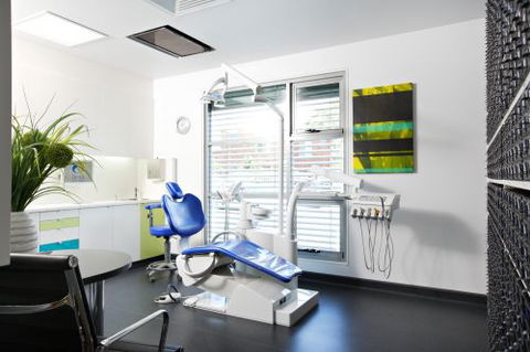 Davis Dr Scott–Specialist Prosthodontist - Internet Find 5