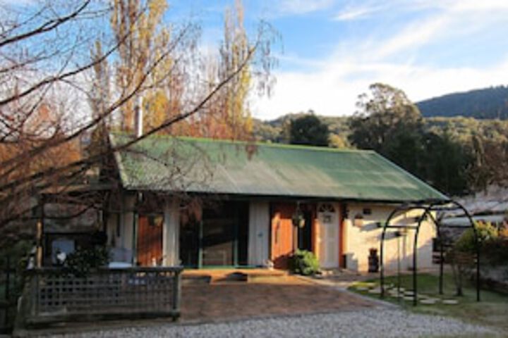 Glen Creek VIC Internet Find