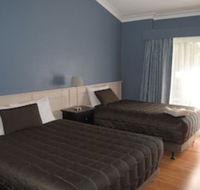 Airlie House Motor Inn - Internet Find