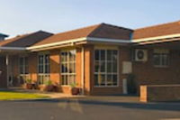 Quays Motel San Remo