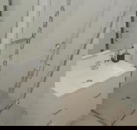 Capricorn Hotel - Internet Find