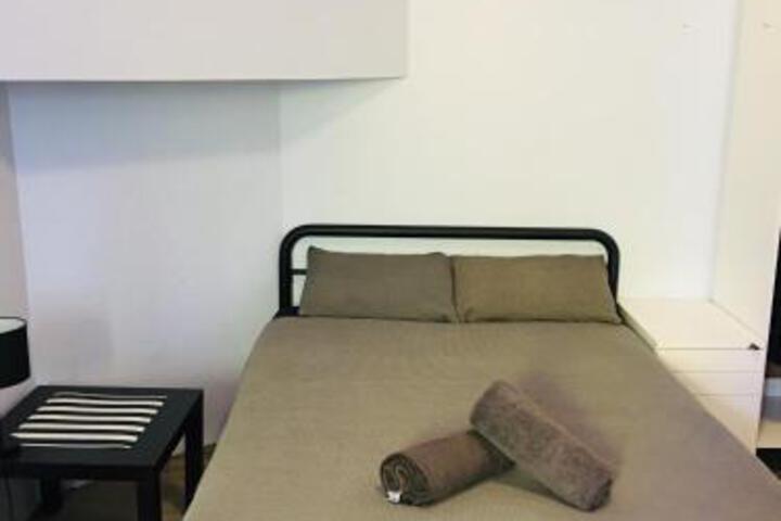 Hotels Smithfield QLD Internet Find