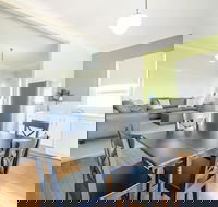Victoria Street Apartments - Internet Find