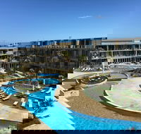 Onshore Torquay - Internet Find