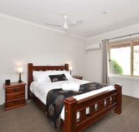 Inglewood Motel and Caravan Park - Internet Find