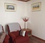 Kingscote Central - Internet Find