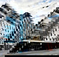 Essence Hotel Carlton - Internet Find