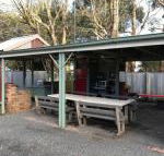 Pinewood Caravan Park - Internet Find