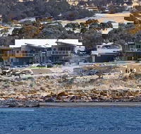 Penneshaw Oceanview Apartments - Internet Find