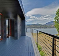 Amazing Unique Five-Star Waterfront Retreat - Internet Find