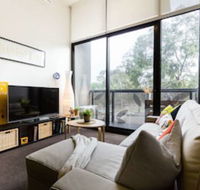 GEORGE 1BDR North Melbourne Apartment - Internet Find