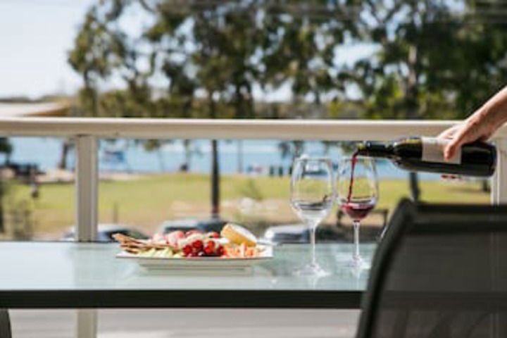 Hotels Noosaville QLD Internet Find