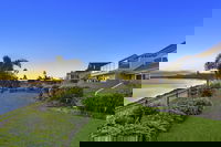 Harrington River Lodge
