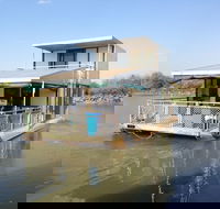 Corroboree Houseboats - Internet Find