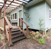 Toms Cabin - Internet Find