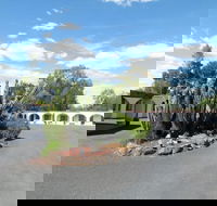 Azalea Motel - Internet Find