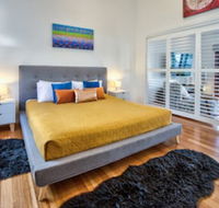 Heliconia 10 Newly Renovated House - Internet Find