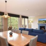 Villa 3br De Saran Resort Condo located within Cypress Lakes Resort nothing is more central