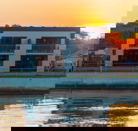 Ulverstone Waterfront Apartments - Internet Find
