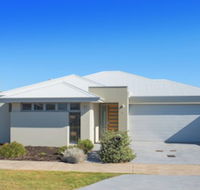 Gale House - Internet Find