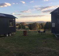 Double Oaks Tiny House - Internet Find