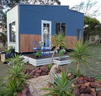 Dyl  Lils Tiny House on Wheels - Internet Find