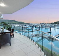 Pavillion 3 Absolute Waterfront 4 Bedroom 2 Lounge Room Plunge Pool  Golf Buggy - Internet Find