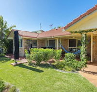 SECRET GARDEN WiFi Netflix Pet Friendly - Internet Find
